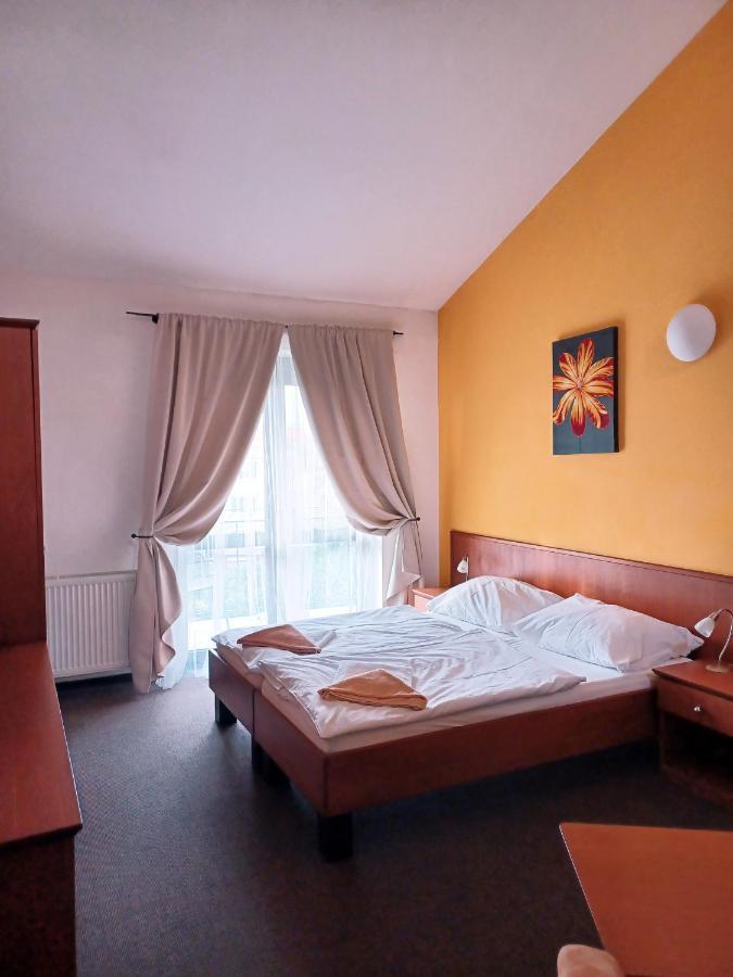 Penzion Pod Klastorom Pezinok Exterior foto